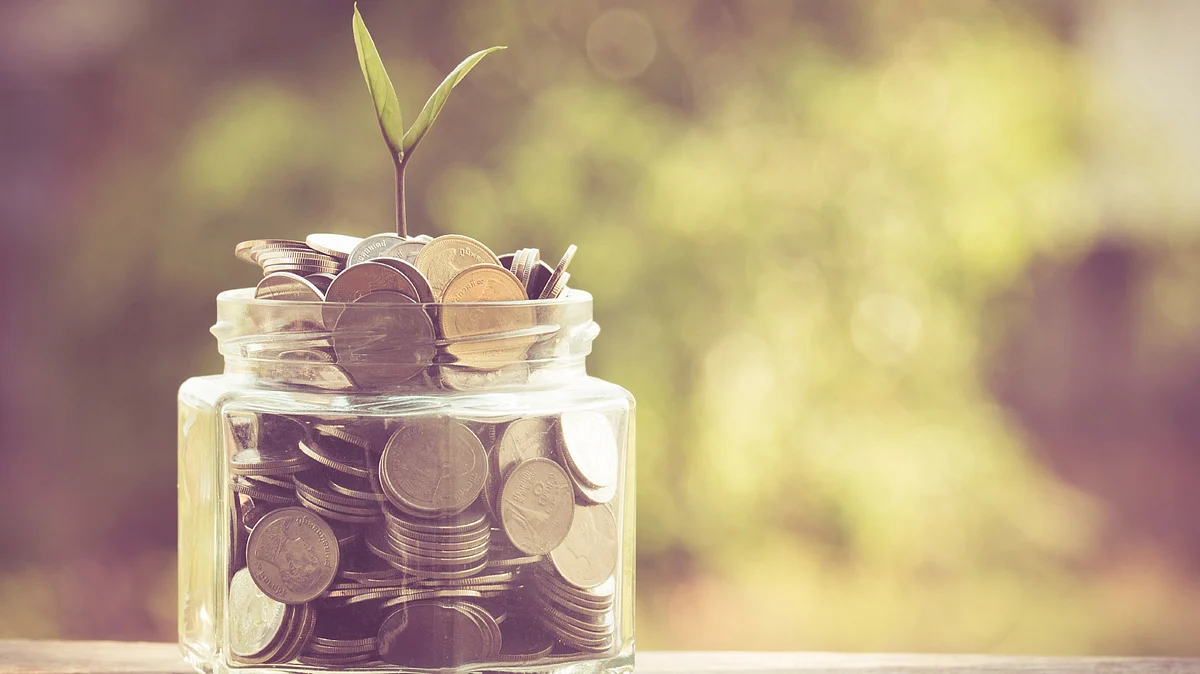 For the public, these savings rate cuts of up to 1 per cent, coming with a sharp hike in petrol and diesel prices feels like a grim start to spring and summer. (Photo: iStock)