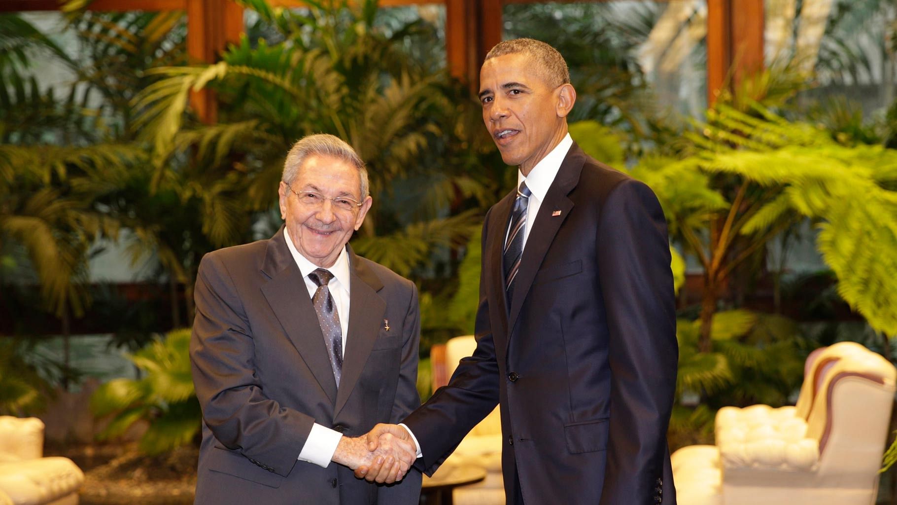 US President Barack Obama and Cuban President Raul Castro. (Photo: AP)