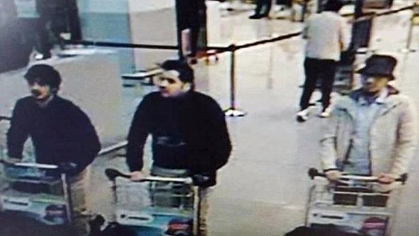 TV grab showing the Brussels attackers. (Photo: <a href="https://twitter.com/ReutersTV/status/712939405552586752">Twitter</a>)