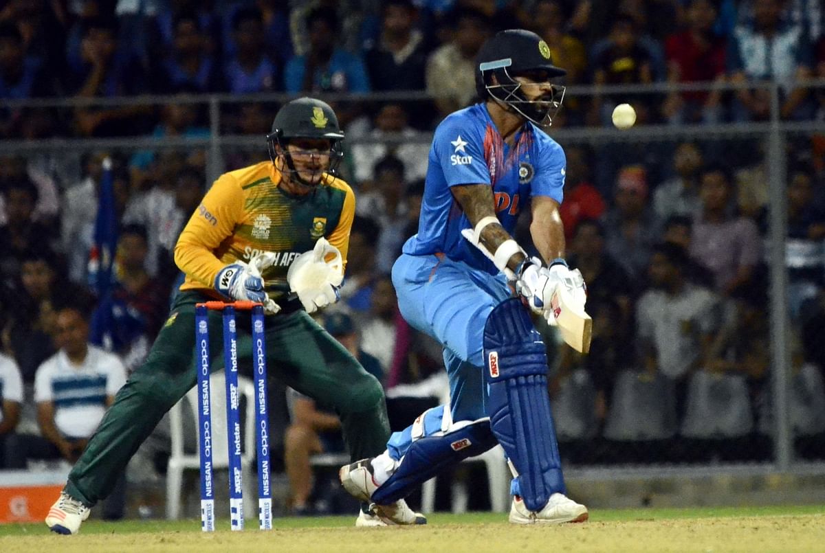South Africa beat India by four runs in the World T20 warm-up game in Mumbai on Saturday.
