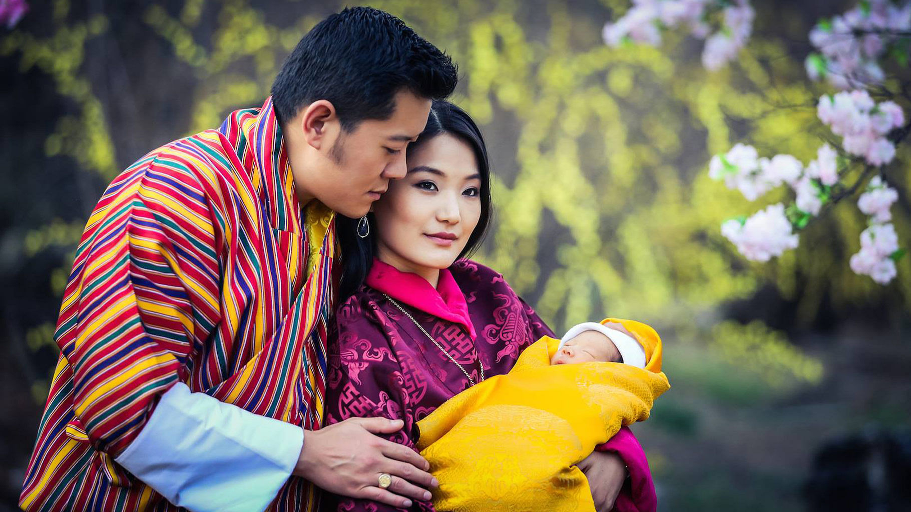 Khesar Namgyel Wangchuck and Queen Jetsun Pema announced the birth of their first child on 5 February 2016. (Photo: King Jigme Khesar Namgyel Wangchuck’s <a href="https://www.facebook.com/KingJigmeKhesar/">Facebook</a> page)