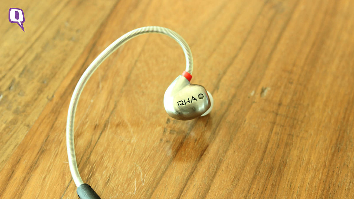 The RHA T10i is a stainless steel premium headphone that lets you switch between different genres.