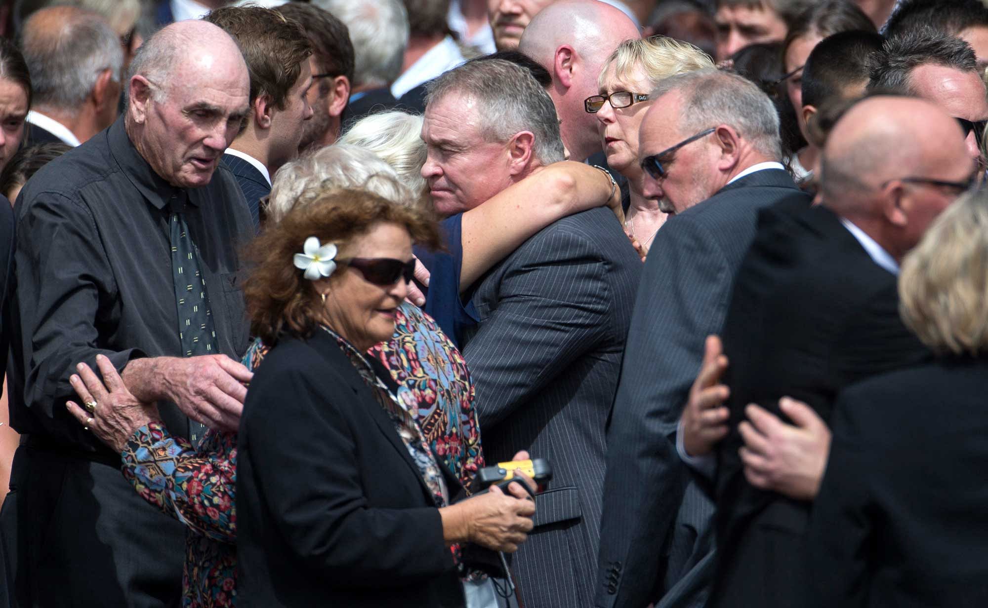 Russell Crowe was pallbearer at cousin Martin Crowe's funeral