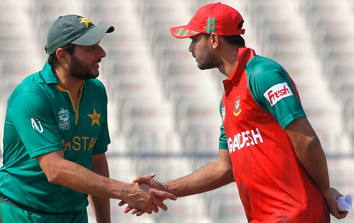 Skipper Mashrafe Mortaza conceded that his team failed to deal with the pressure of their opponent’s  onslaught.