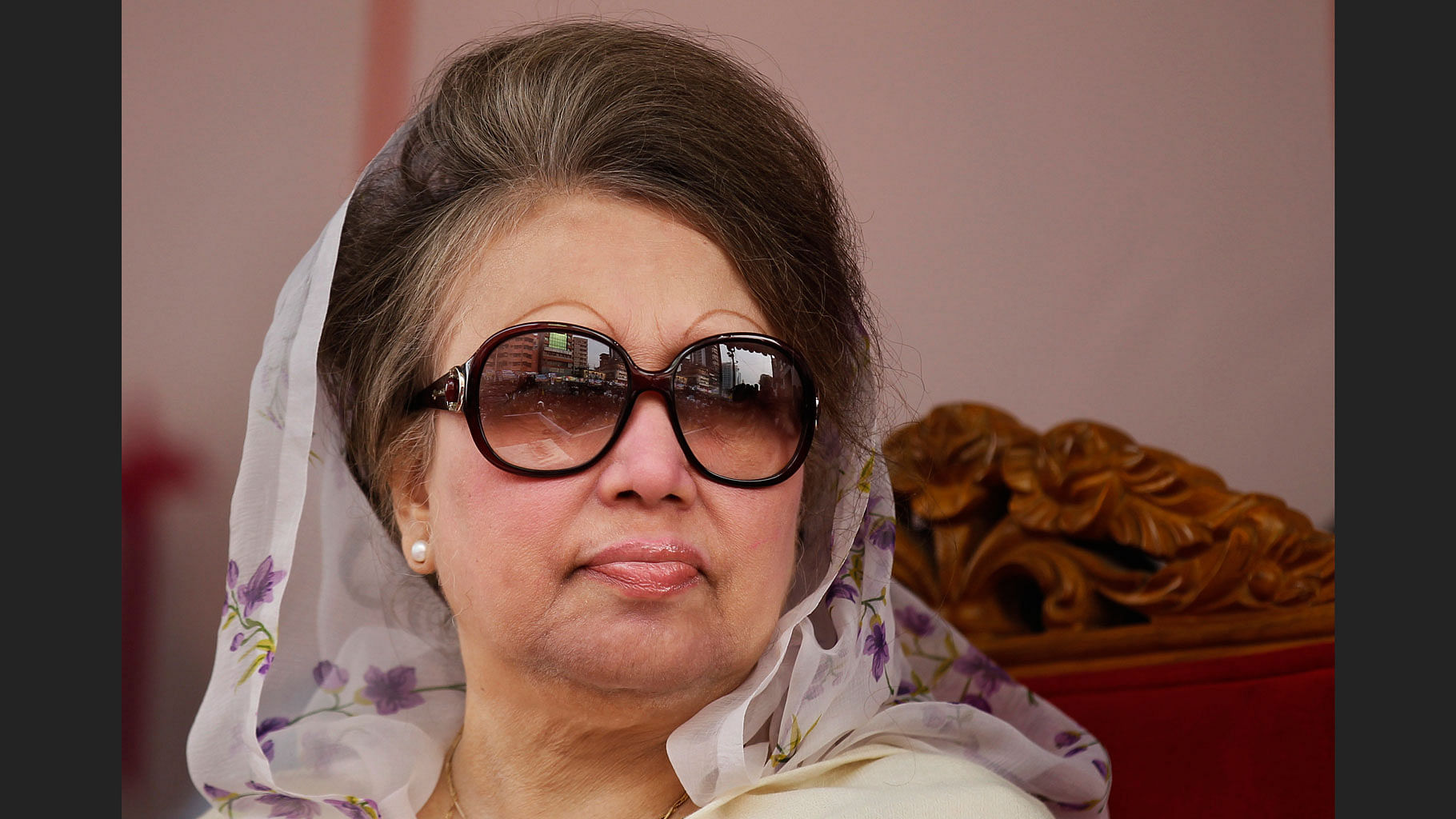 Former Prime Minister of Bangladesh Khaleda Zia looking at a protest rally on Tuesday, 5 January 2016. (Photo: AP)