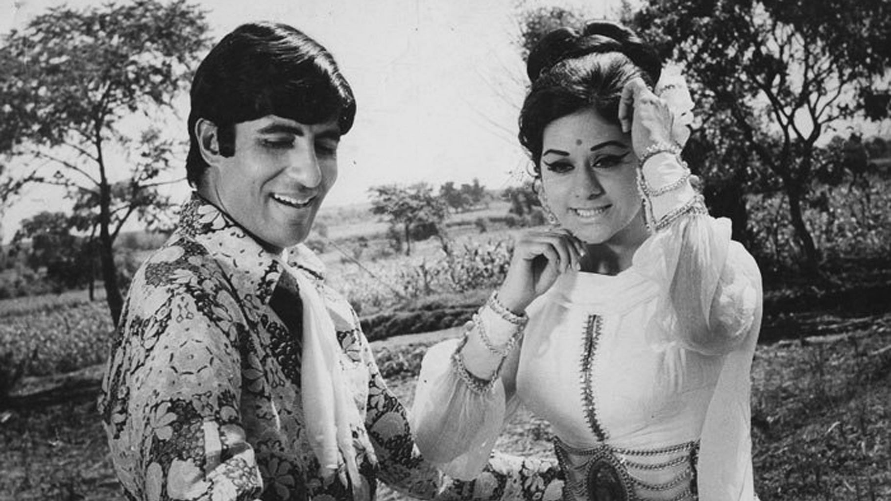 Even after 44 years Amitabh Bachchan clearly remembers his <i>Bombay to Goa</i> journey (Photo: srbachchan.tumblr.com)