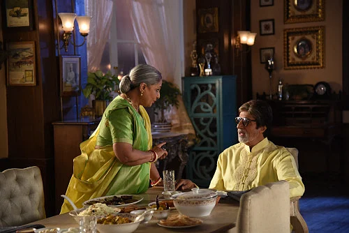 What are Jaya and Amitabh Bachchan talking about here? Your guess is as good as mine (Photo: srbachchan.tumblr.com)