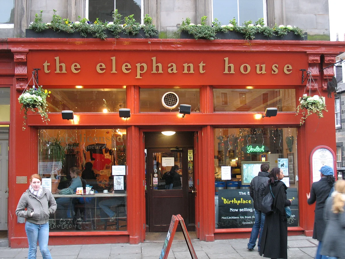 JK Rowling did wonders for the ‘coffee shop culture’, writing most of her first Harry Potter book in this cafe. (Photo Courtesy: Wikimedia Commons)