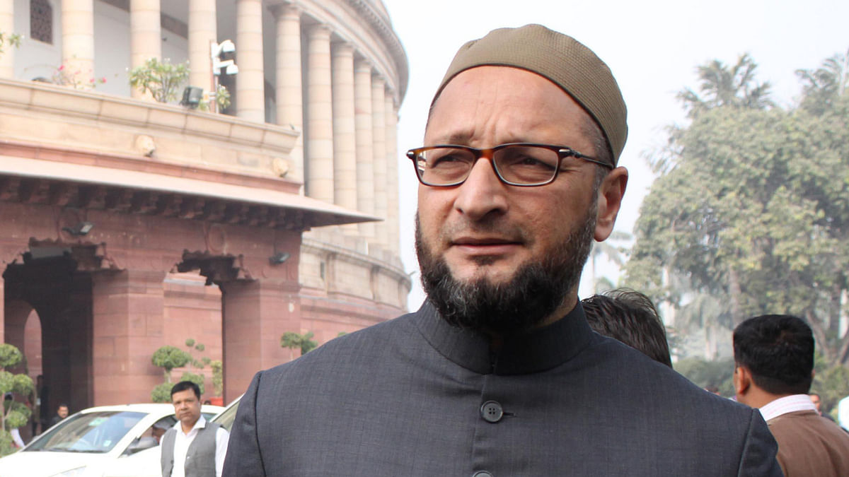 Regrettable Such a Person Appointed as Mediator: Owaisi on Sri Sri
