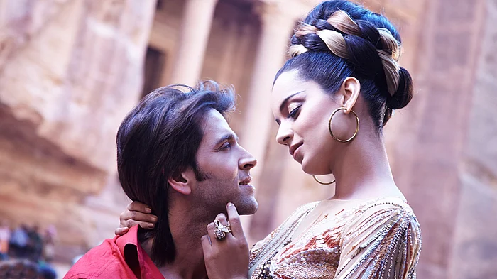 Kangana Ranaut and Hrithik Roshan in a scene from <i>Krrish 3</i>