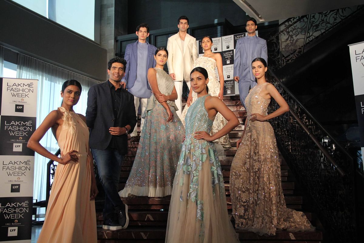Lakmé Fashion Week 2016 is just around the corner and Manish Malhotra’s preview has got our hopes up really high. 