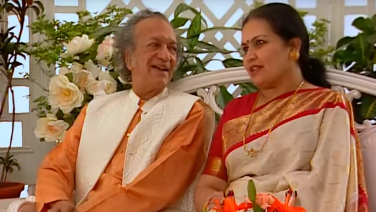 Pandit Ravi Shankar and Sukanya Shankar featured in the Rendezvous with Simi Garewal. (Photo: <a href="https://www.youtube.com/watch?v=543iBANCwmg">YouTube</a>)