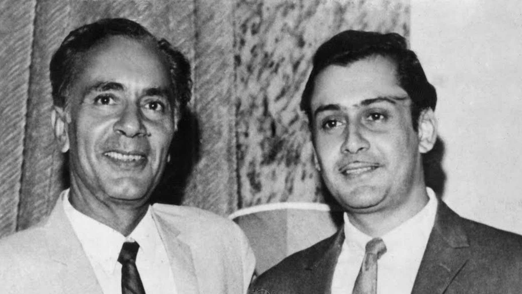 Balraj Sahni with son Parikshit Sahni (Photo courtesy: diplomat.anandweb.com)
