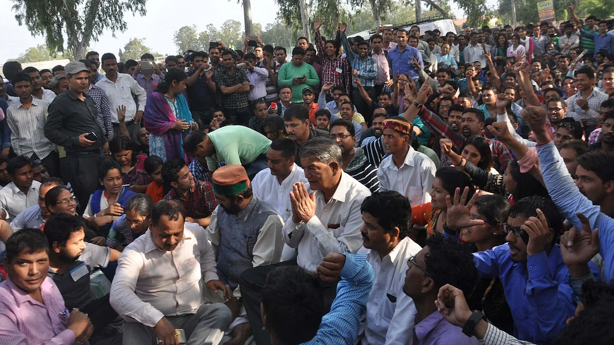 Uttarakhand Chief Minister Harish Rawat during a demonstration in Dehradun, on 18 April 2016. (Photo: IANS)