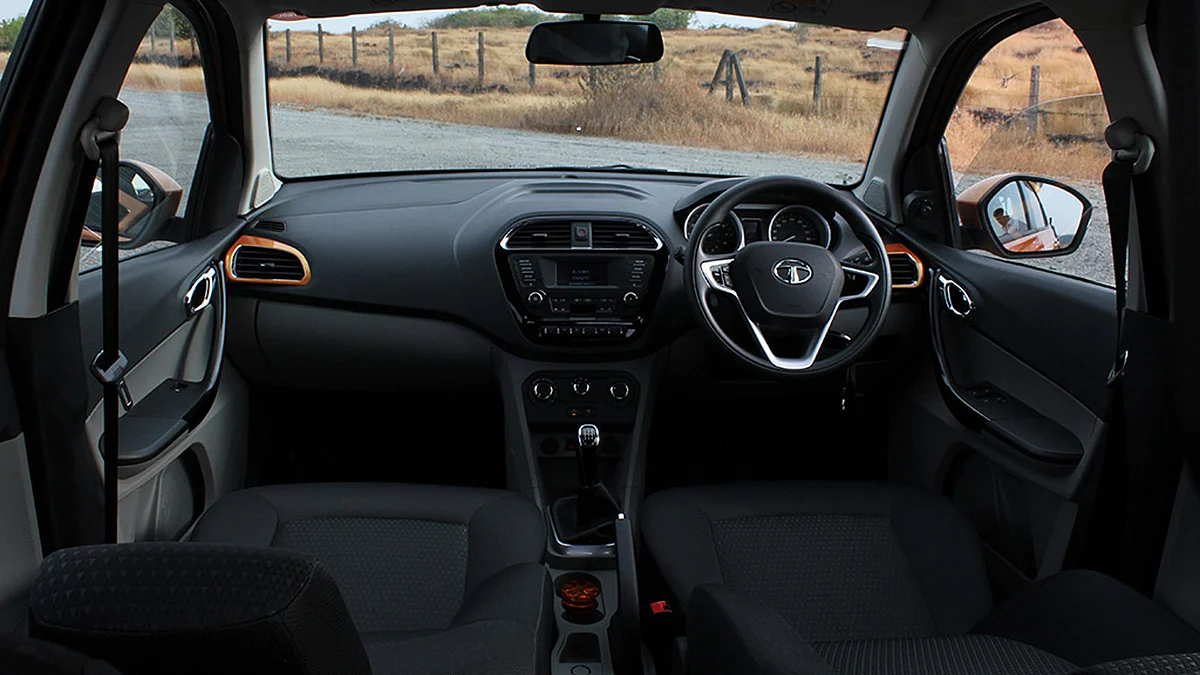 The all-black interiors come loaded with technology. (Photo Courtesy: <a href="https://www.motorscribes.com/">Motorscribes</a>)