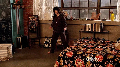 (GIF Courtesy: <a href="https://huiminxoxo.wordpress.com/tag/living-together/">huiminxoxo.wordpress.com</a>)