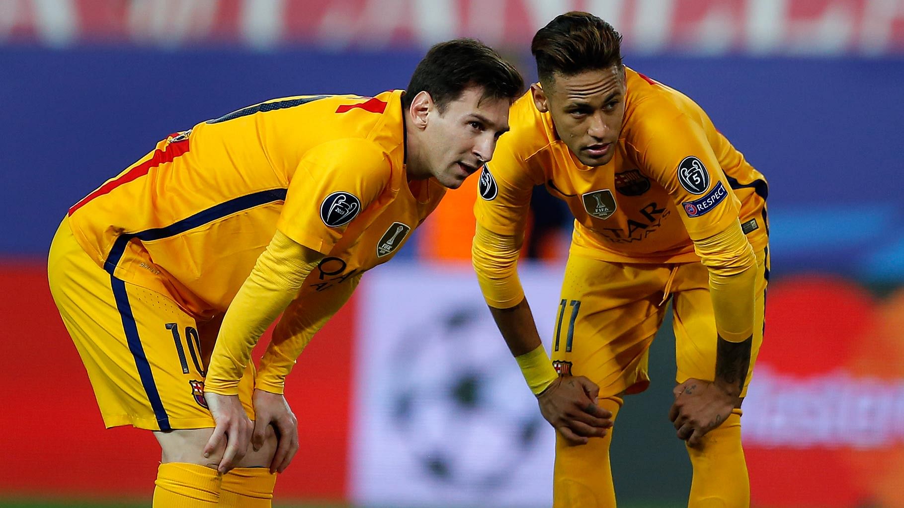 Barcelona’s Lionel Messi, left, and Neymar, right, look on during the Champions League 2nd leg quarterfinal match against Atletico Madrid. (Photo: AP)
