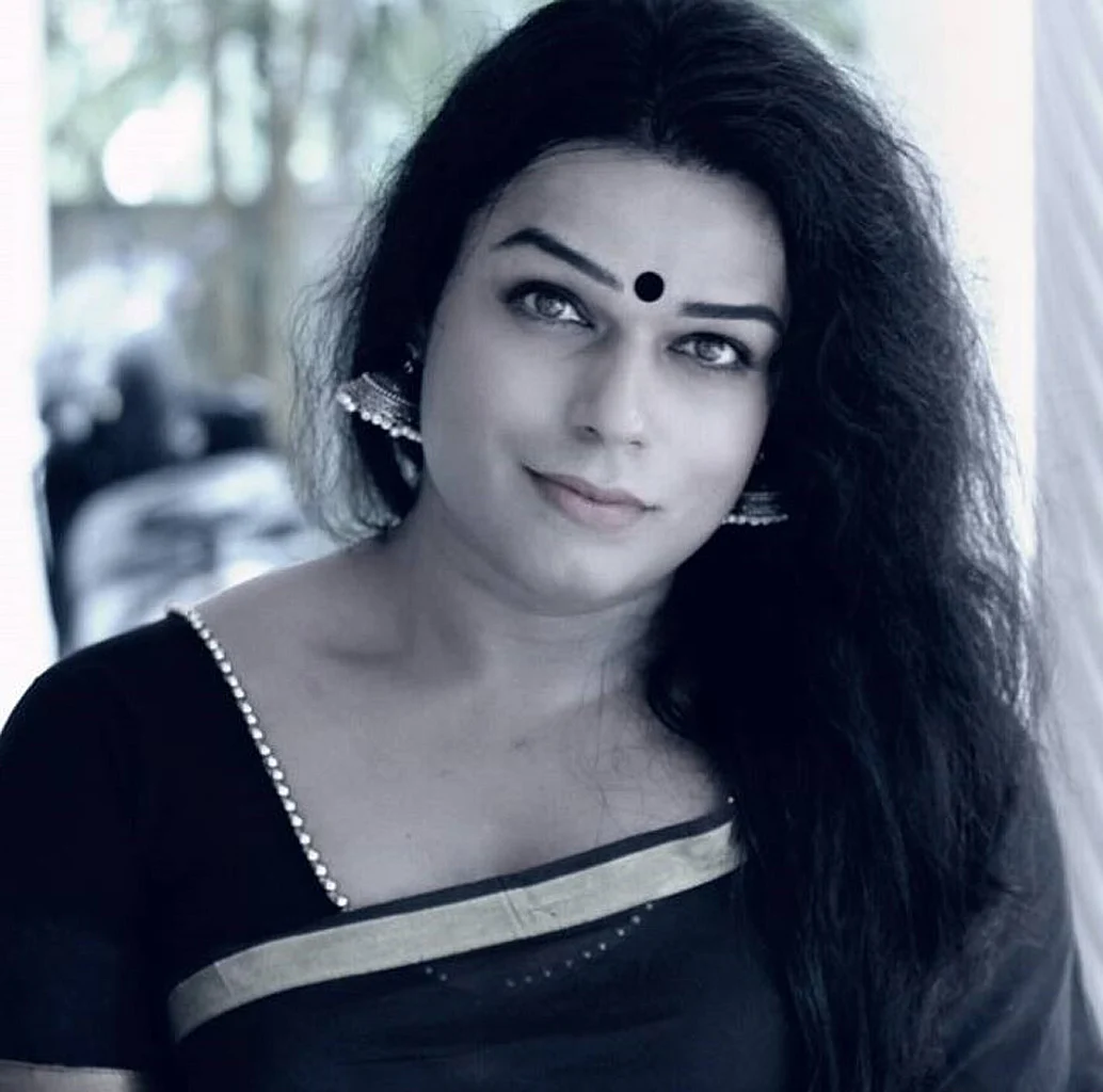 Thiruvananthapuram-based stage artist Vineeth. (Photo Courtesy: <a href="http://www.thenewsminute.com/article/happy-be-recognised-voter-id-card-we-need-more-keralas-transgenders-41174">The News Minute</a>)