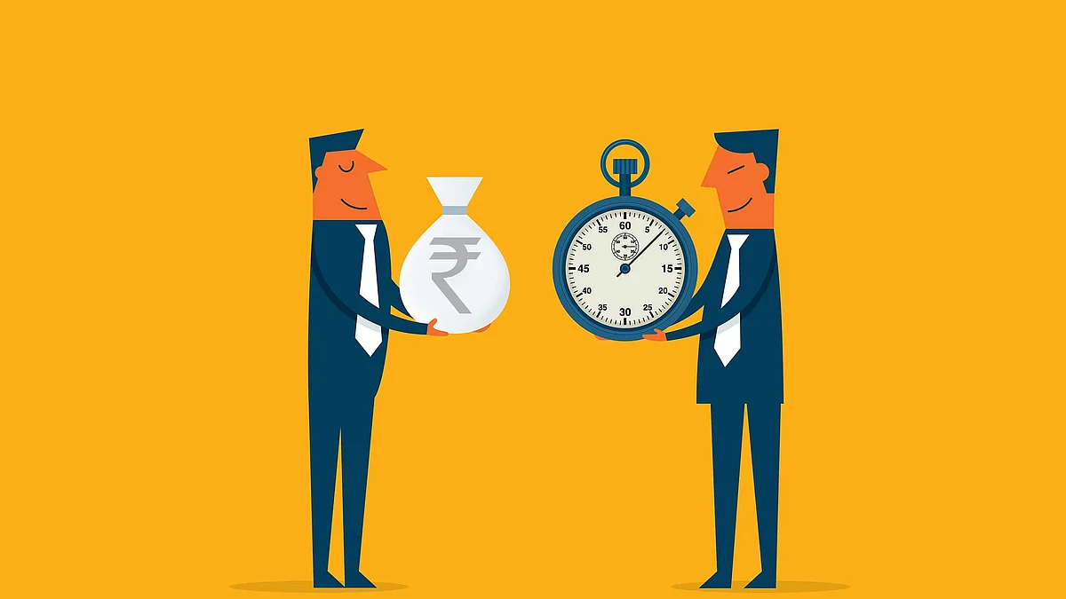The government might make it necessary for bidders to get funding assurances from banks. (Photo: iStockphoto/altered by <b>The Quint</b>)