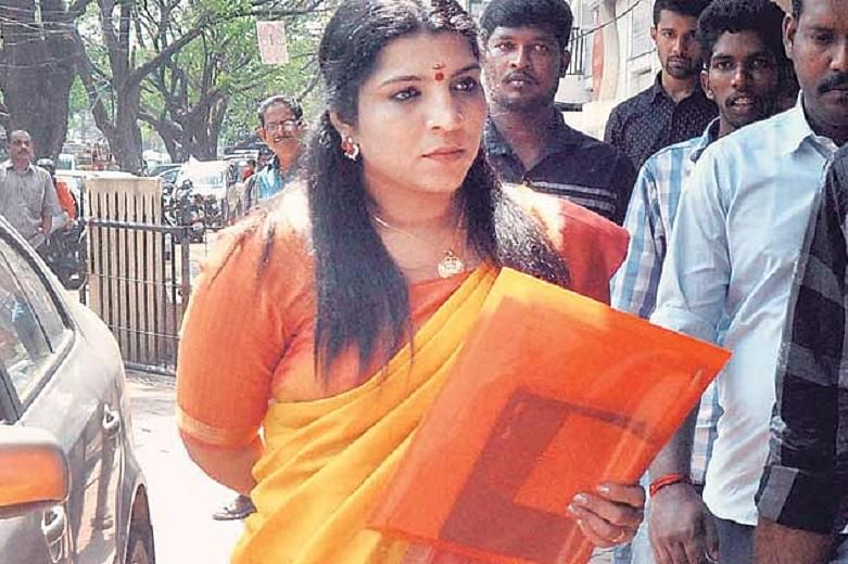  Saritha says that she did not want to get into private matters infront of the inquiry commission.