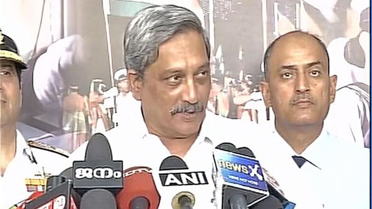Manohar Parrikar: Malegaon Accused Lt Col Purohit to Get Documents