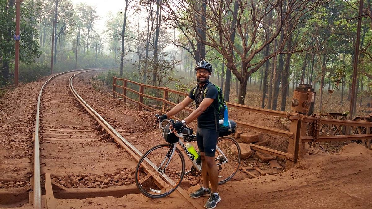 Ankush  set out on a solo cycling expedition through the treacherous terrain of Odisha, India’s eastern jewel.