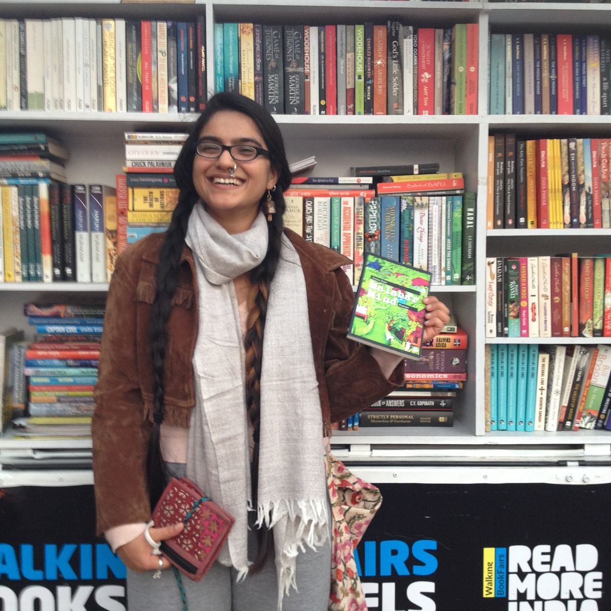 This young couple quit cushy jobs to pursue their passion – a bookstore on wheels!