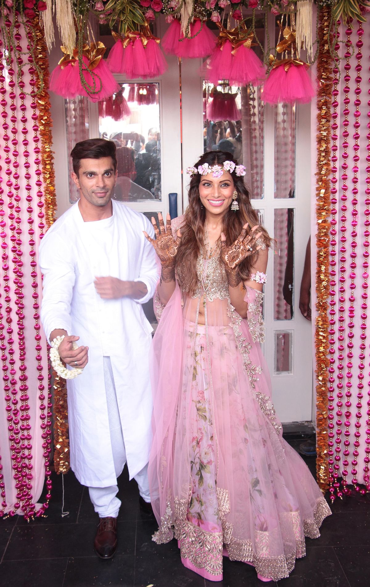 All the action from Bipasha Basu and Karan Singh Grover’s mehendi ceremony 