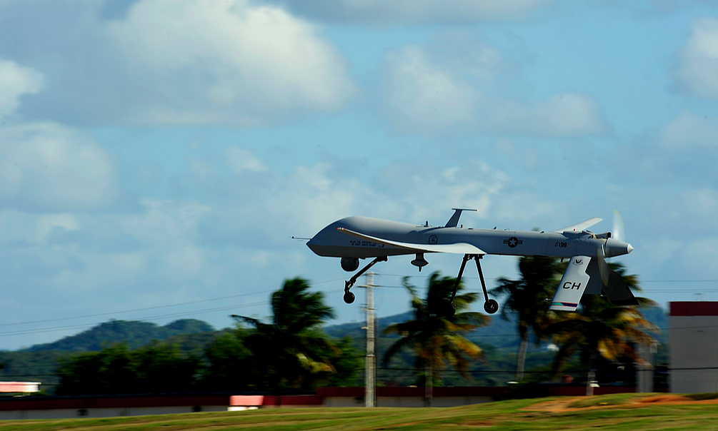 An RQ-1 Predator unmanned aerial vehicle from the 432nd Wing out of Creech Air Force Base, Nev., takes off from Aeropuerto Rafael Hernandez outside Aguadilla, Puerto Rico, Jan. 28, 2010. (Photo:<a href="https://www.flickr.com/photos/39955793@N07/4312154623/"> defense.gov</a>)