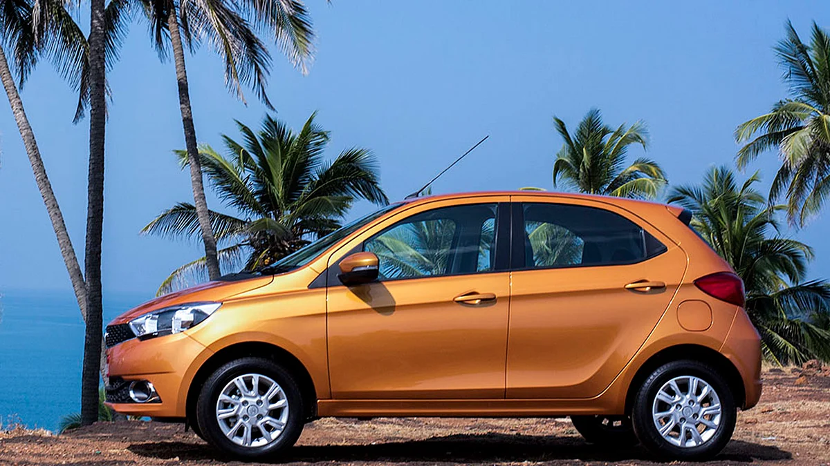 The Tiago comes with fresh new design language by Tata. (Photo Courtesy: <a href="https://www.motorscribes.com/">Motorscribes</a>)