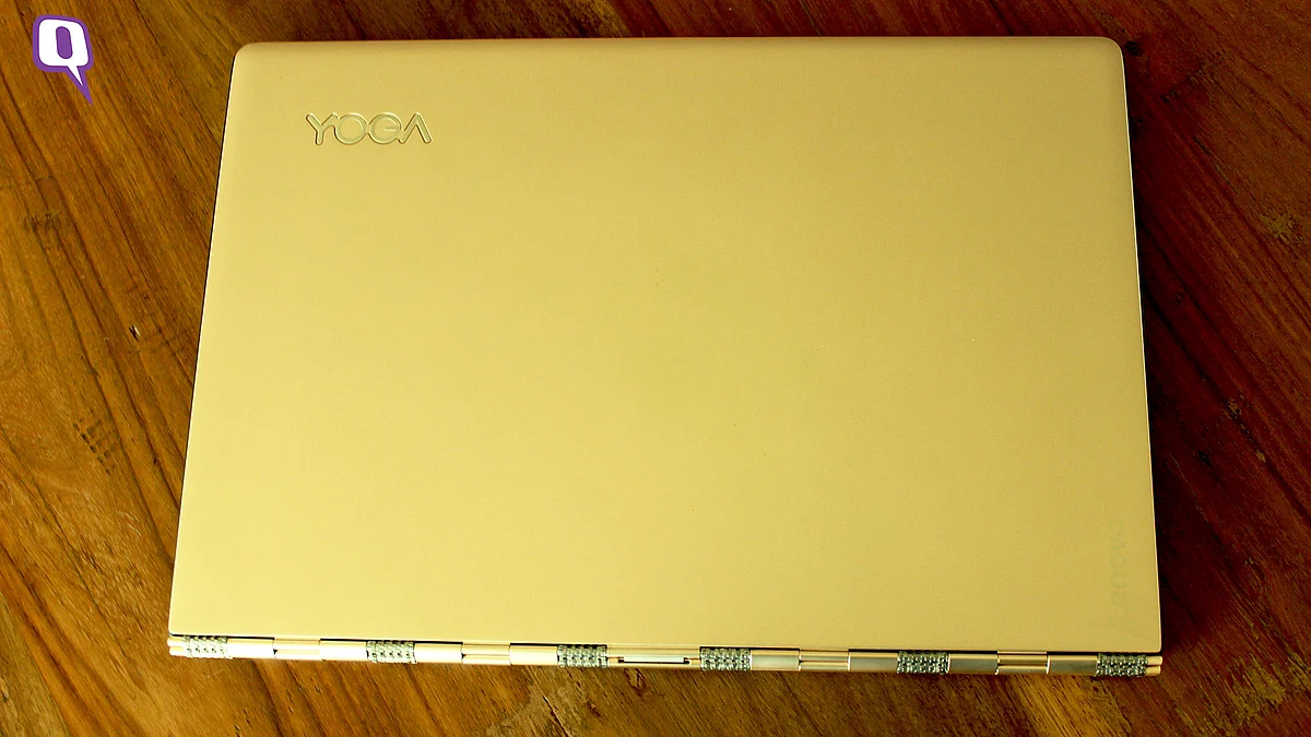 Lenovo Yoga 900 comes in gold-coloured variant. (Photo: <b>The Quint</b>)