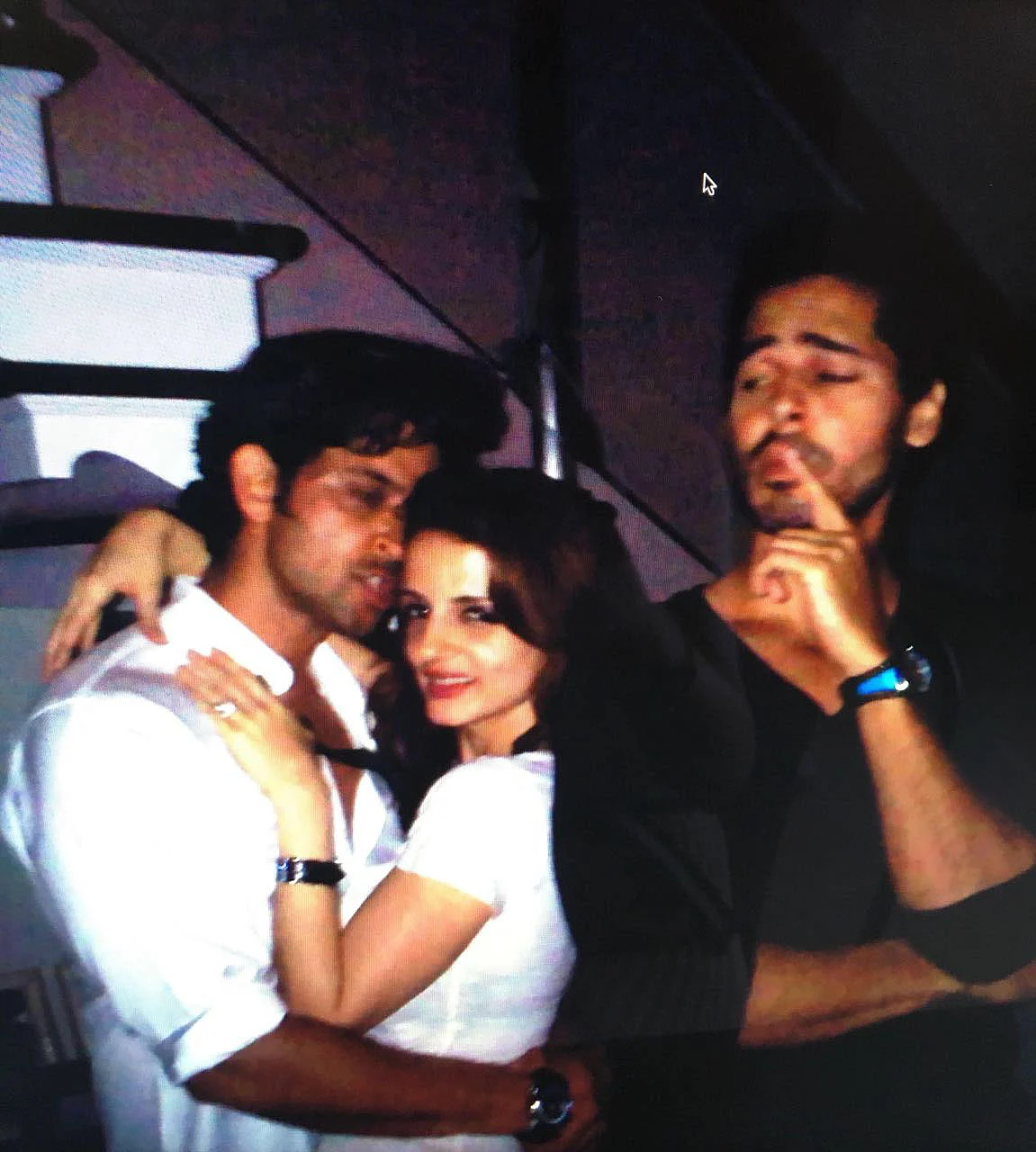 Hrithik Roshan posing with his ex-wife Sussanne Khan