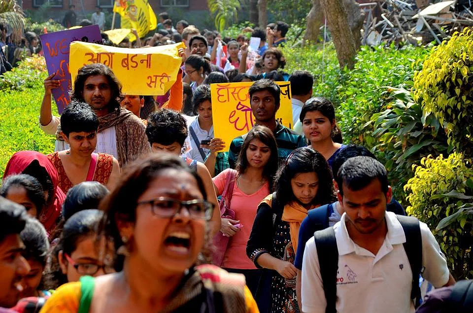 A significant aspect of discrimination faced by women is the cultural bias bordering on misogyny. (Photo Courtesy: <a href="https://www.facebook.com/pinjratod/photos">Facebook/Pinjra Tod</a>)