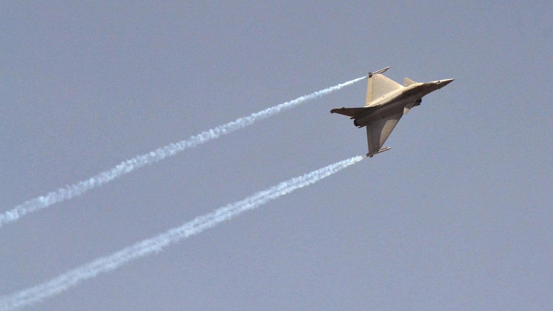 Defence Minister Manohar Parrikar said in March that India was trying to get a “good deal” on Rafale. (Photo: IANS)