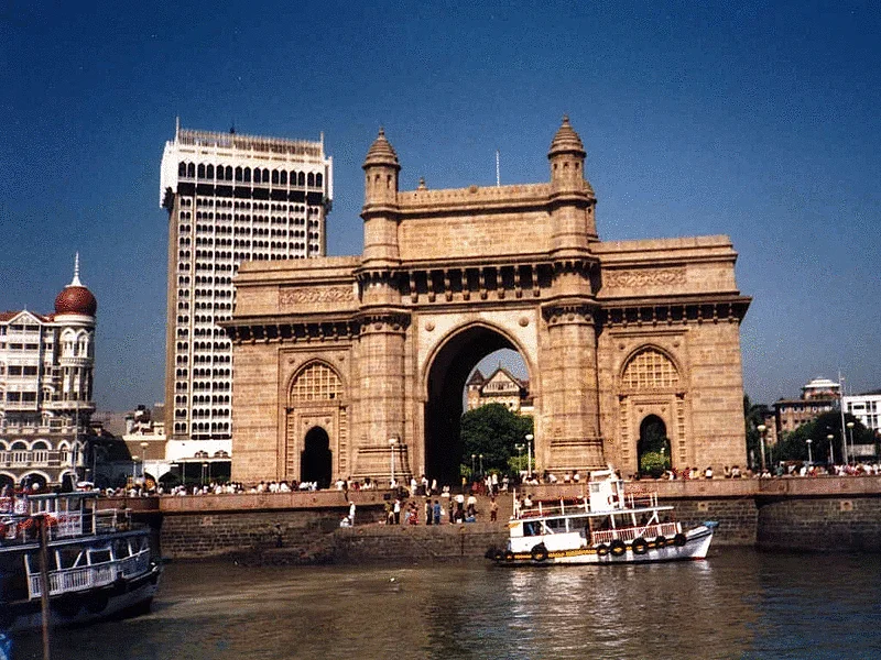 <div class="paragraphs"><p>What Mumbai looks like when you have a migraine</p></div>