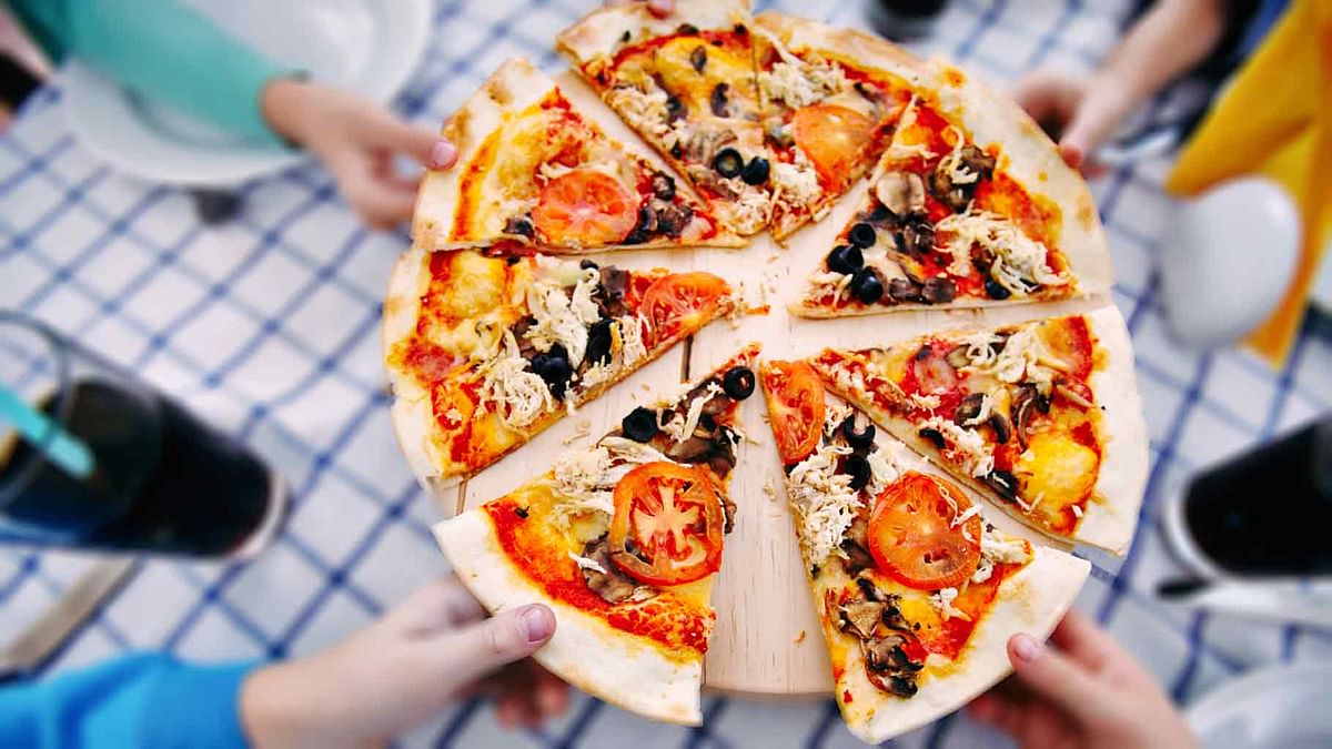 Coronavirus in Italy: How Pizza & Songs Are Keeping Everyone Sane