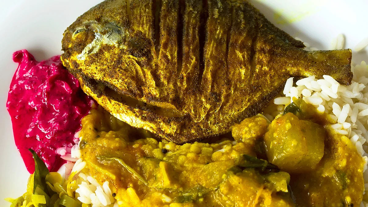 The image does no justice to the actual, mouth-watering, aromatic fair that is the Machcher Tak. (Photo: iStockphoto)