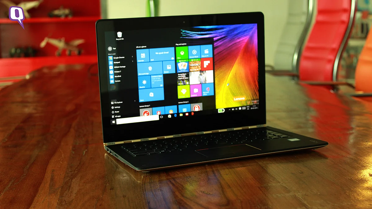 Lenovo Yoga 900 offers a 13.3-inch Quad-HD display. (Photo: <b>The Quint</b>)