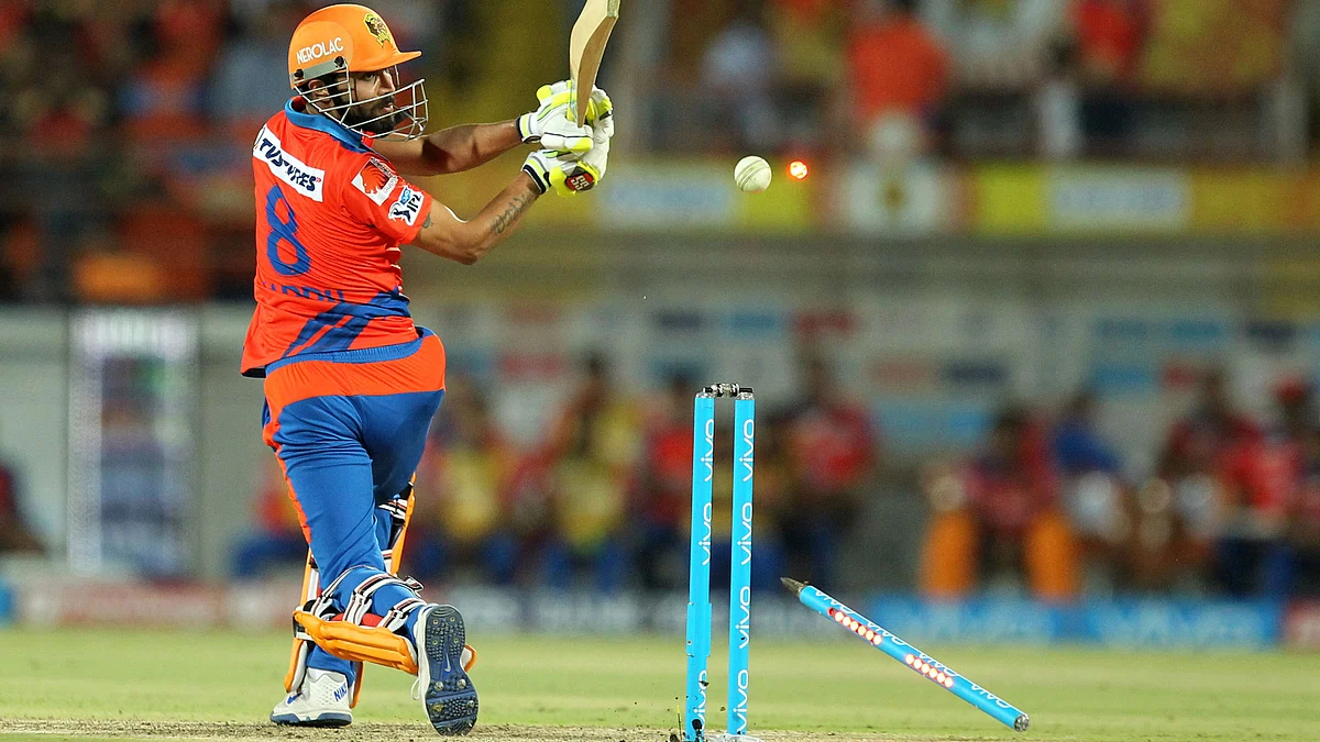 If the player performs poorly, blame IPL . In this picture, Ravindra Jadeja bowled against SRH. (Photo: BCCI)