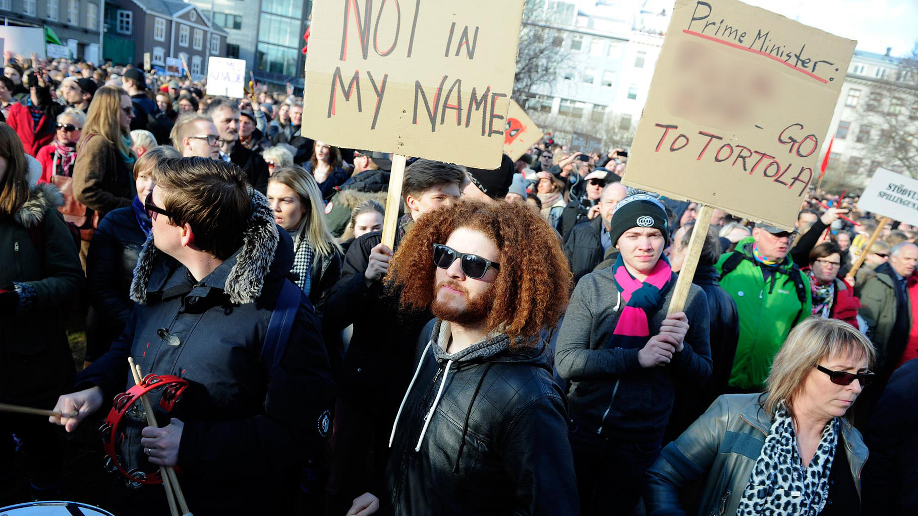 

People demonstrate against Iceland’s Prime Minister Sigmundur Gunnlaugsson in Reykjavik, Iceland. (Photo: Reuters)