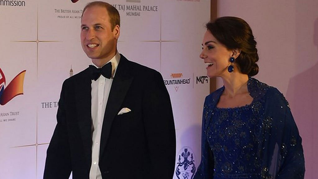 The royal couple met the Bollywood start at a charity ball in Taj Mahal Palace, Mumbai. (Photo: AP)