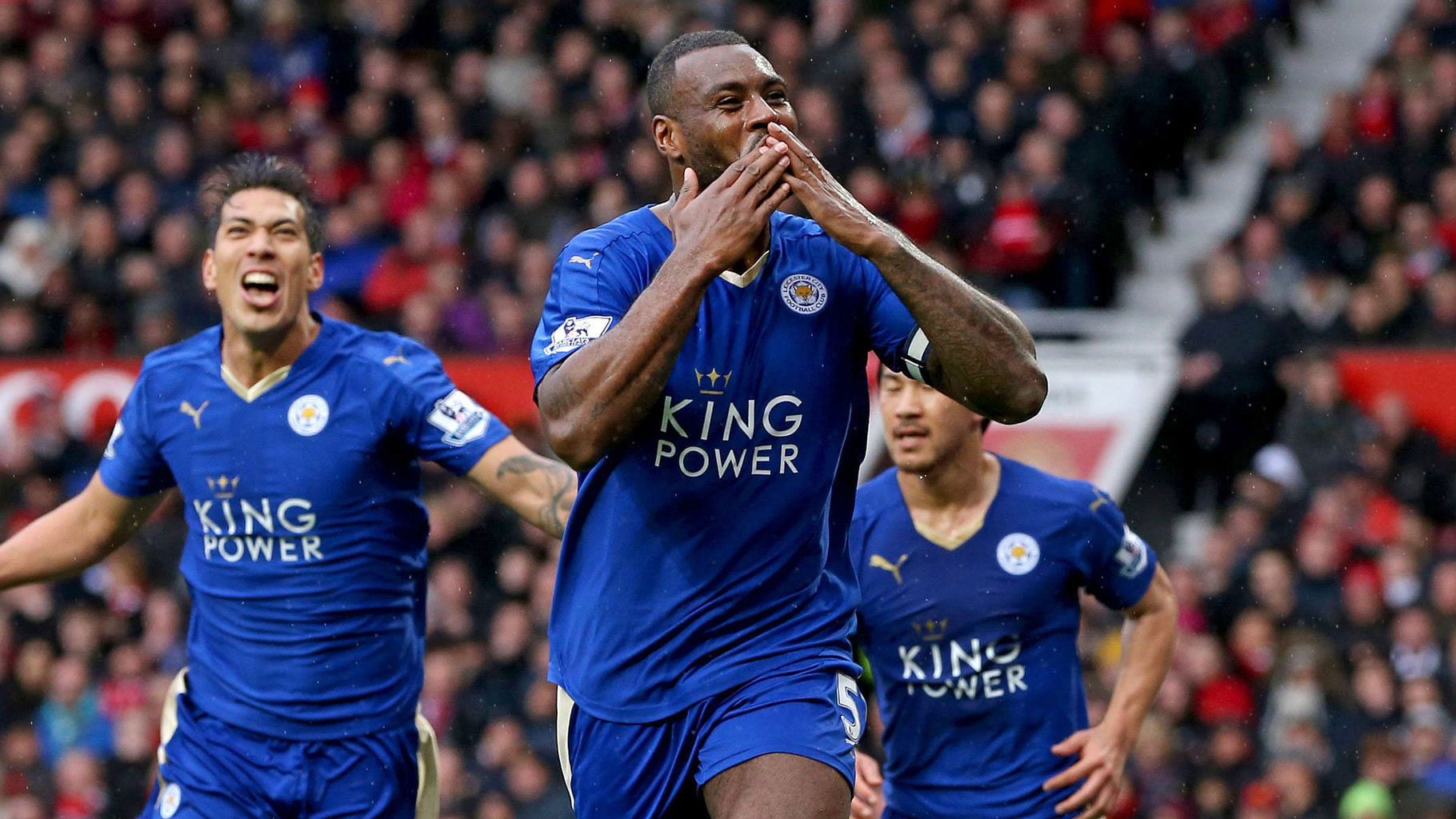Leicester City’s Wes Morgan celebrates after scoring his side’s goal. (Photo: AP)