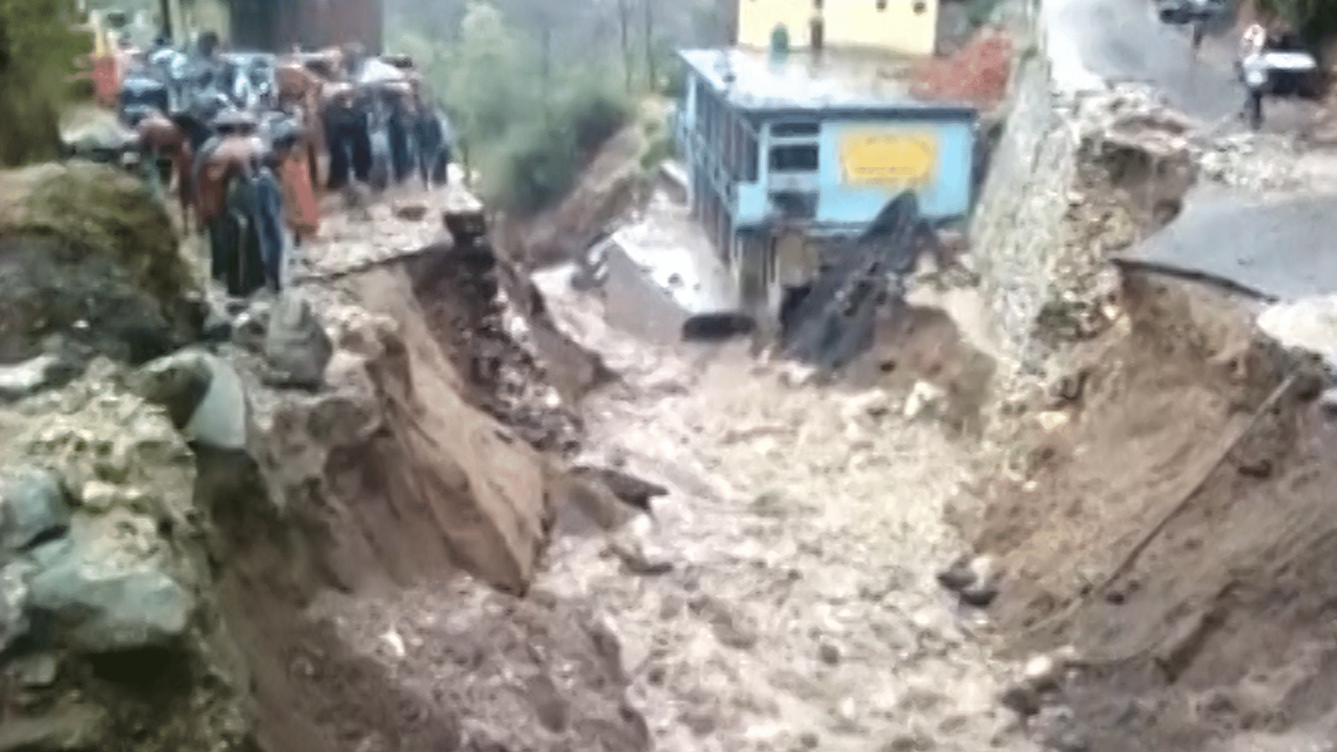 Heavy rainfall in Uttarakhand. (Photo: ANI screen-grab)