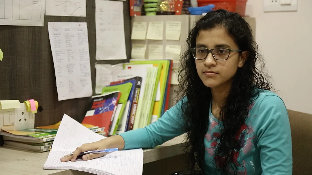 Daughter of a leading ENT specialist in Kota, Sfruti is fighting pressure as she prepares for the AIPMT. (Photo: <b>The Quint</b>)