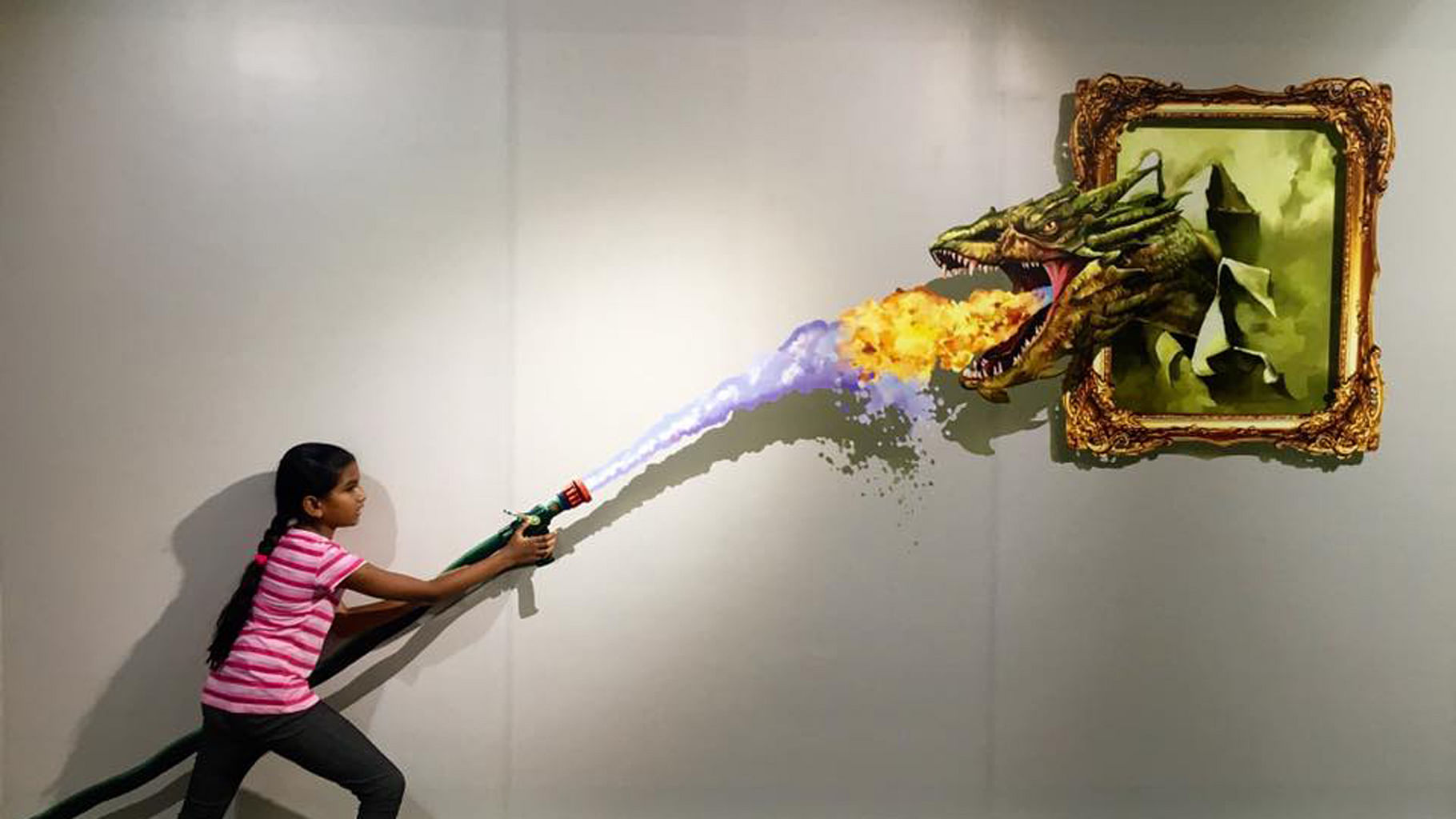 Stop that dragon from making you charcoal! (Photo: Click Art Museum’s Facebook <a href="https://www.facebook.com/clickartmuseum">page</a>)