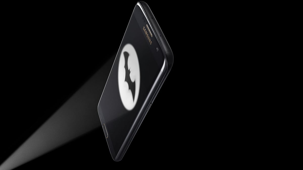 Samsung S Injustice Edition Of Galaxy S7 Edge Is All About Batman