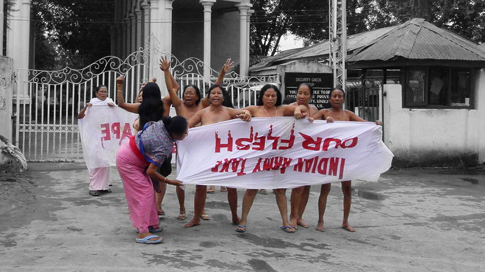 The protest by the Imas (mothers) of Manipur  after Manorama’s death. (Photo Courtesy: Sunzu Bachaspatimayum)