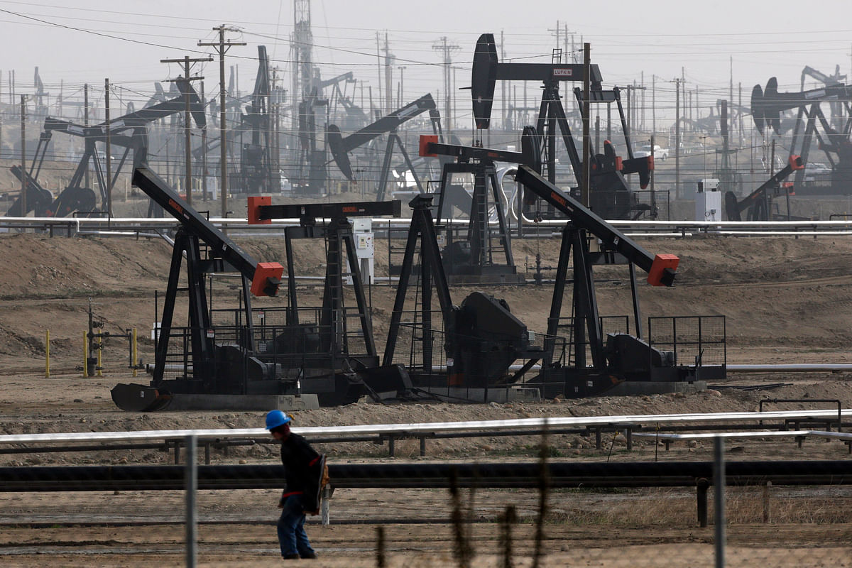 File photo of pumpjacks operating at the Kern River Oil Field in Bakersfield, California. (Photo: AP)