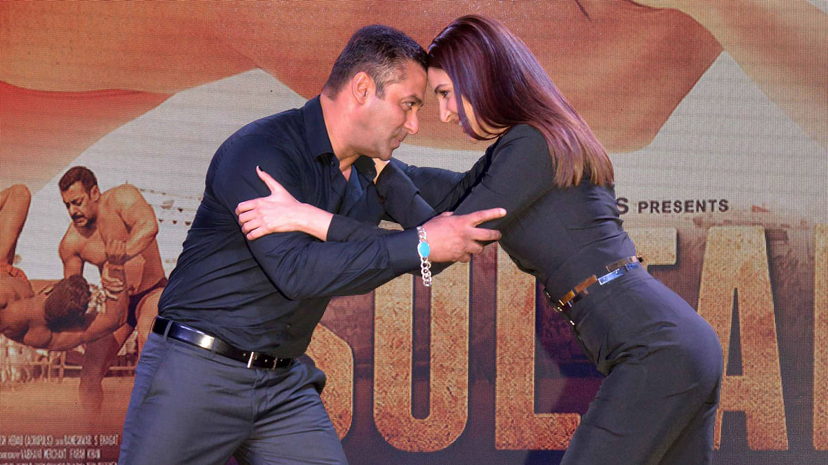 Salman Khan and Anushka Sharma at the <i>Sultan </i>trailer launch (Photo: Yogen Shah)