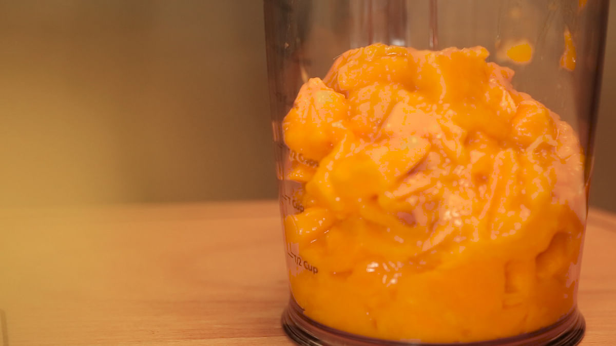 If you’re a mango lover, this ice cool recipe is just for you! 